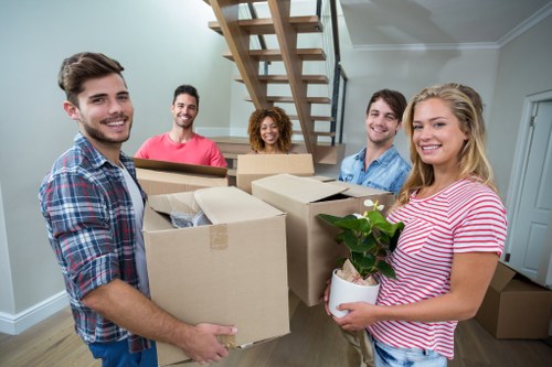 Removal van service in Fulham for local house and flat moves
